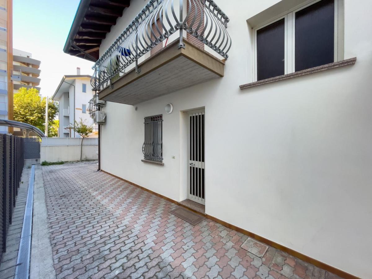 Casa Guglielmo E Anna Villa Lignano Sabbiadoro Luaran gambar