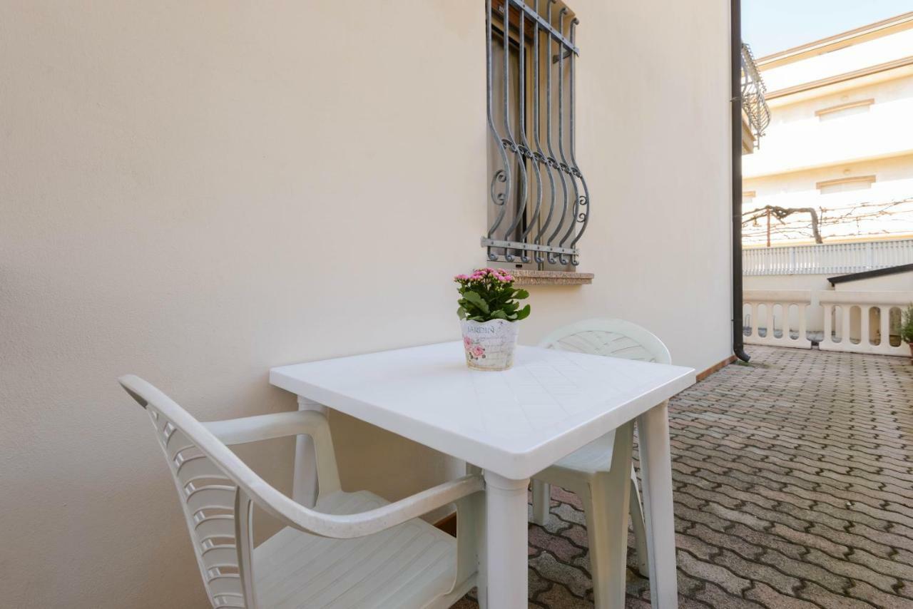 Casa Guglielmo E Anna Villa Lignano Sabbiadoro Luaran gambar